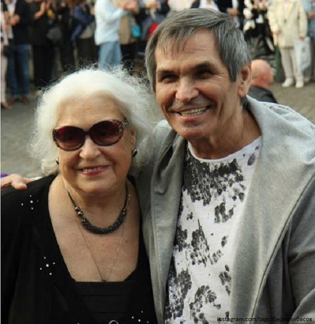 Бари Алибасов с женой 