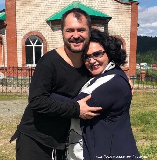 Надежда Бабкина с мужем - фото из архива Runews.biz - ««Instagram» запрещённая организация на территории РФ»