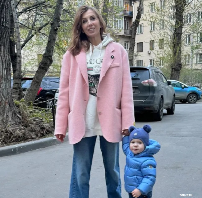 Светлана Бондарчук с сыном 
