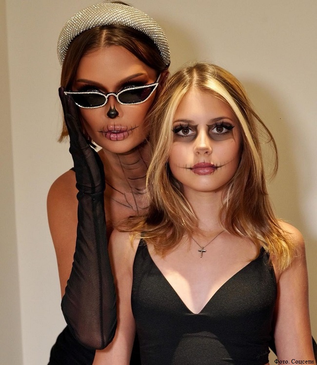 Виктория Боня с дочерью Анджелиной в макияже для Хэллоуина