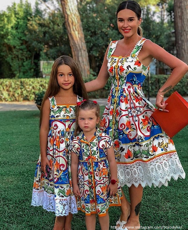 Ксения Бородина с детьми 