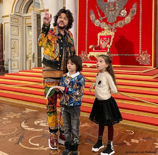 Филипп Киркоров с детьми 