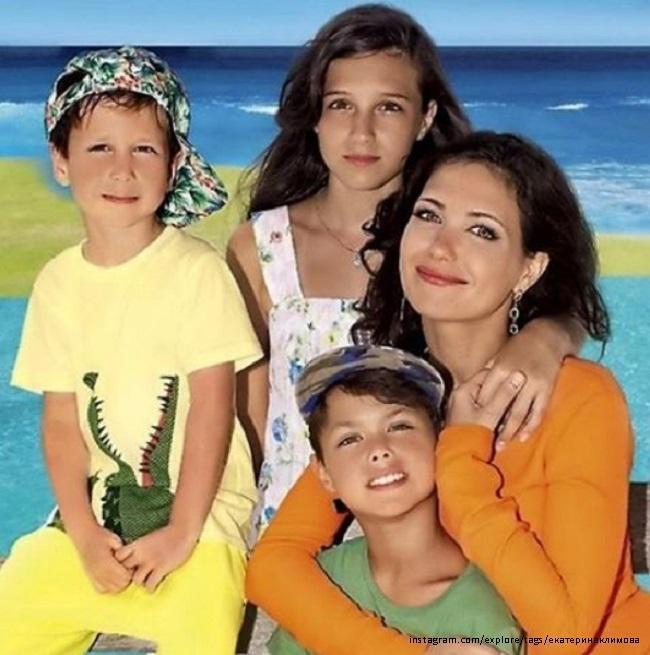 Екатерина Климова с детьми 