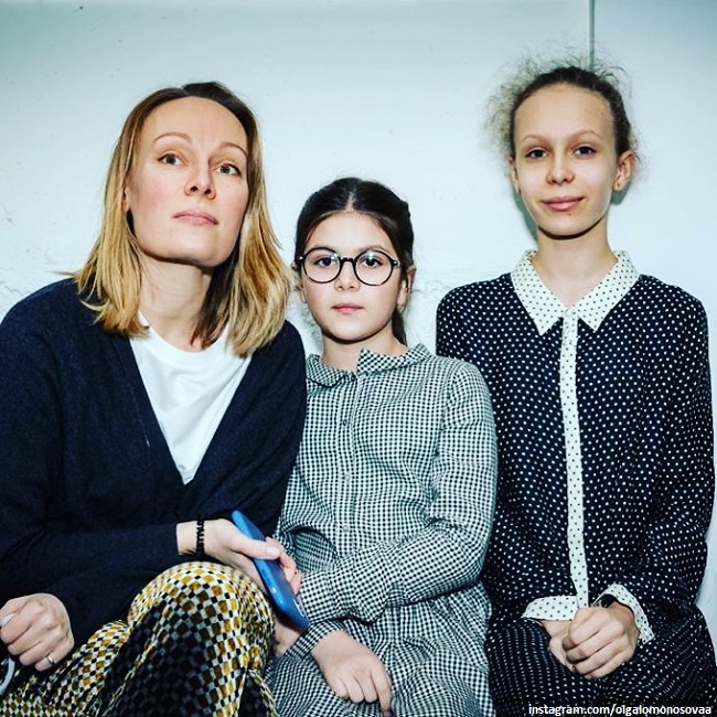 Ольга Ломоносова с дочерьми