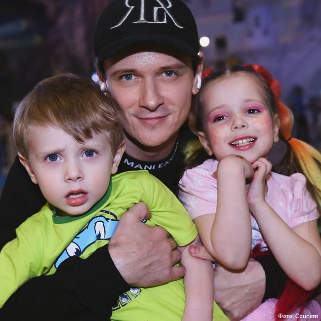 Глеб Матвейчук с детьми