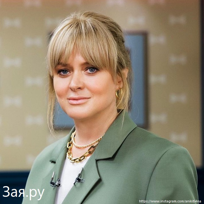 Анна Михалкова сообщила, что получила пособие на ребенка 