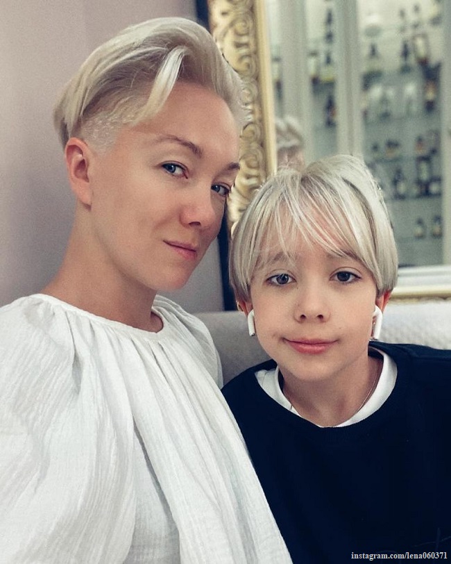 Дарья Мороз с дочкой - фото из архива Runews.biz - ««Instagram» запрещённая организация на территории РФ»