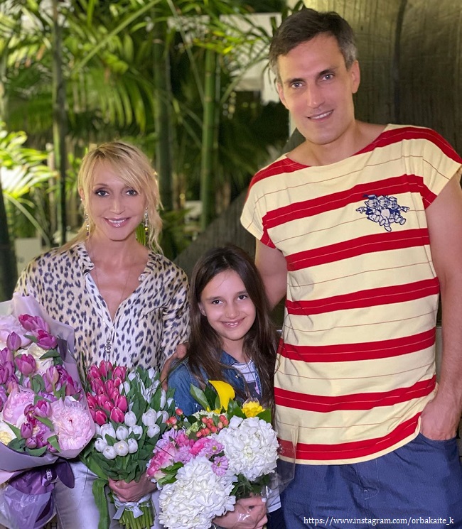 Кристина Орбакайте с дочкой и мужем 