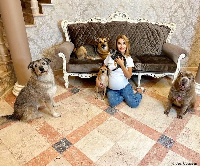 Ольга Орлова со своими домашними питомцами