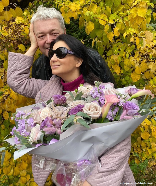 Екатерина Стриженова поделилась архивным фото с мужем в честь его именин 