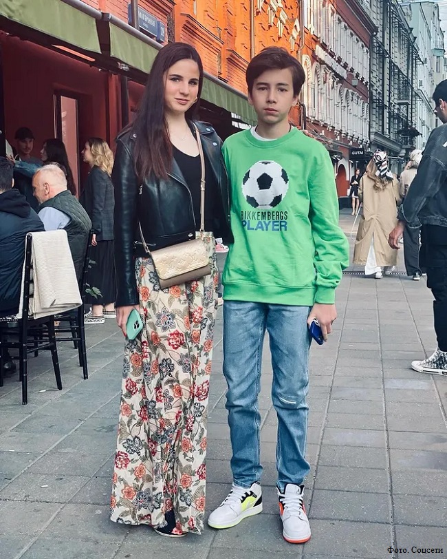 Юлия Волкова с сыном Самиром