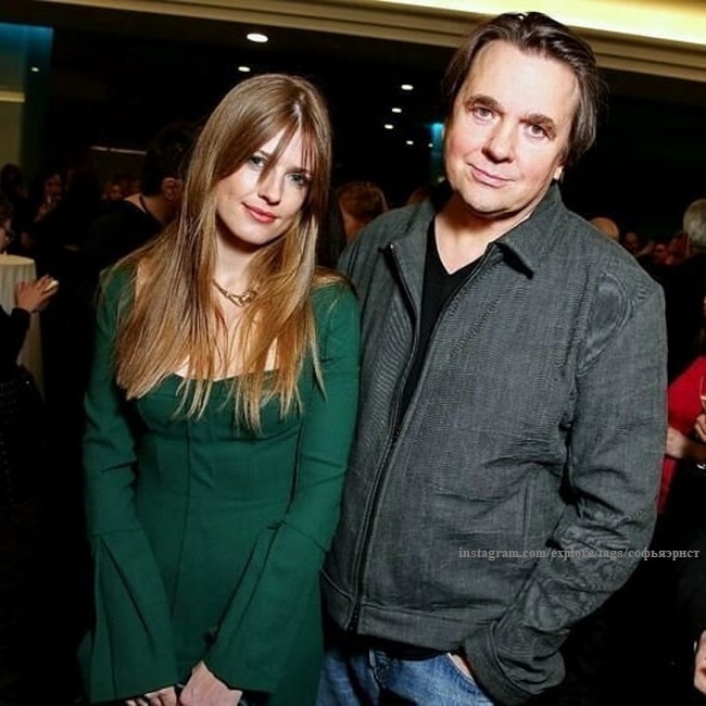 Софья Эрнст с мужем - фото из архива LiveNews24.ru - ««Instagram» запрещённая организация на территории РФ»