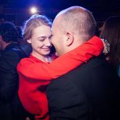 Оксана Акиньшина пришла на премьеру 
