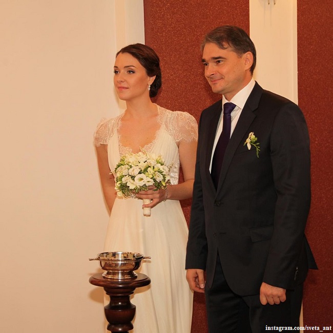 Светлана Антонова и Александр Жигалкин на свадьбе
