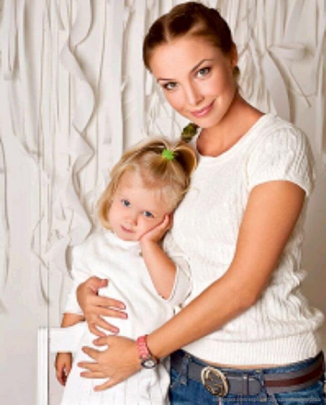 Татьяна Арнтгольц с дочерью Машей