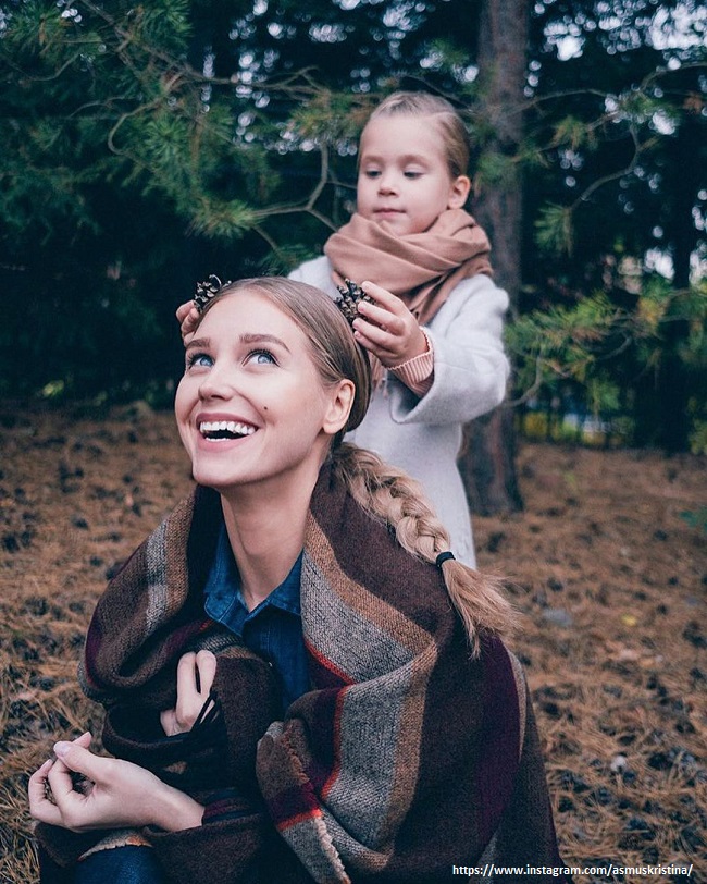 Кристина Асмус с дочерью 