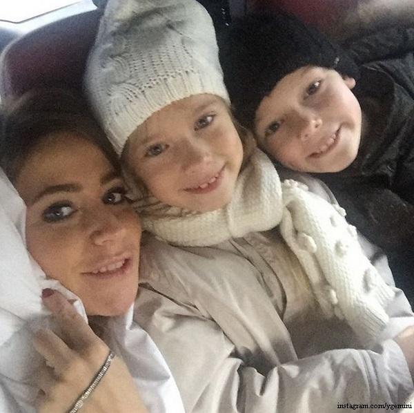 Дети Юлии Барановской помогают маме, снимаясь в рекламе Adidas 