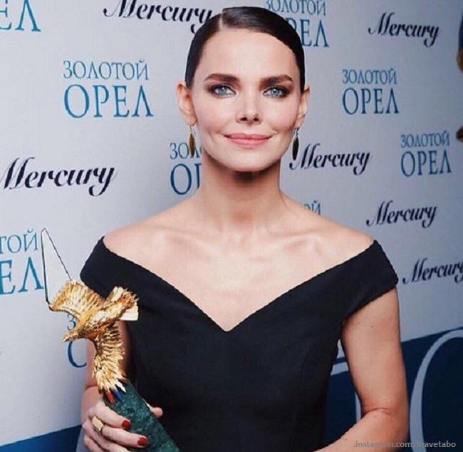Елизавета Боярская затмила всех при вручении премии «Золотой орел»