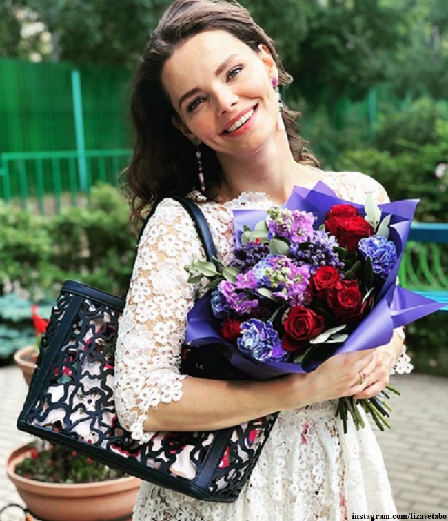 Елизавета Боярская публично призналась мужу в любви
