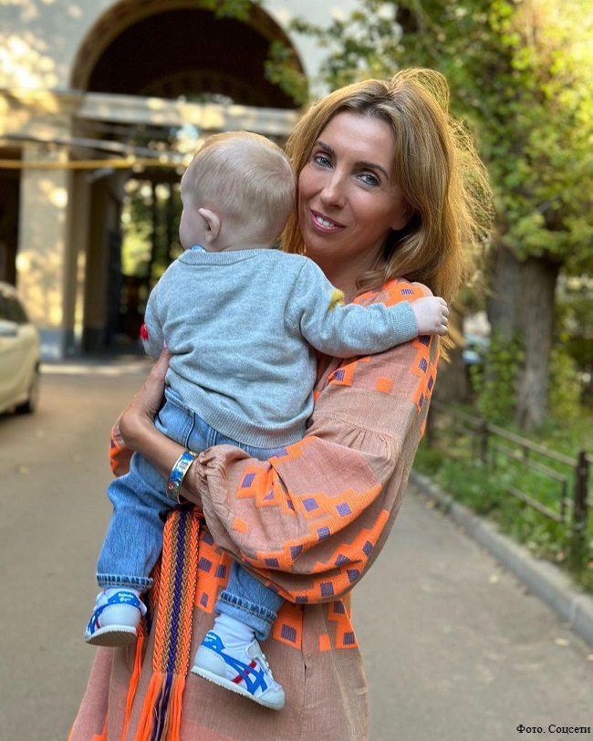 Светлана Бондарчук с сыном Петей