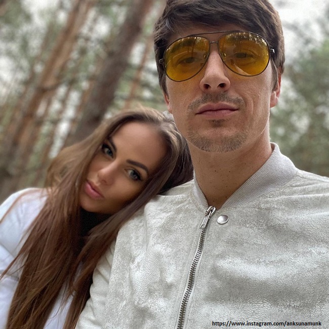 Станислав Бондаренко с женой - фото из архива z-aya.ru - ««Instagram» запрещённая организация на территории РФ»
