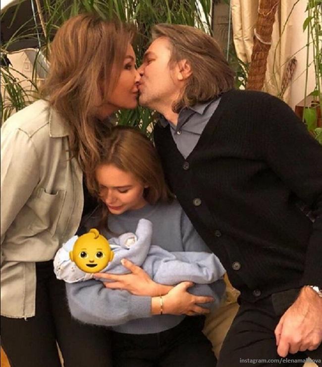 Дмитрий и Елена Маликовы с детьми Стефанией и Марком