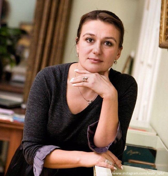 Анастасия Мельникова призналась, что растворилась в дочери 