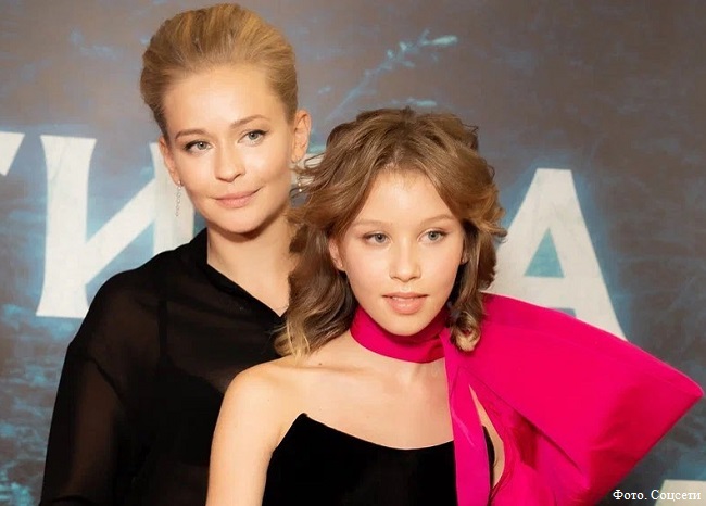 Юлия Пересильд с дочерью Анной