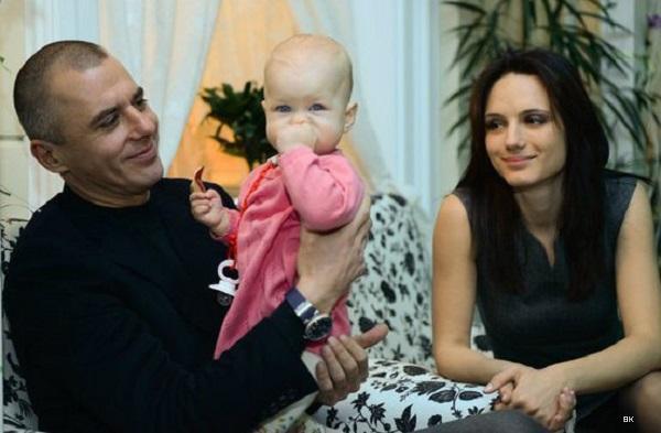Игорь Петренко с женой Кристиной и дочерью Софией-Каролиной