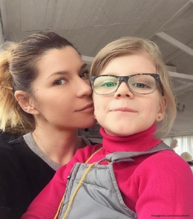 Екатерина Волкова с дочерью Лизой