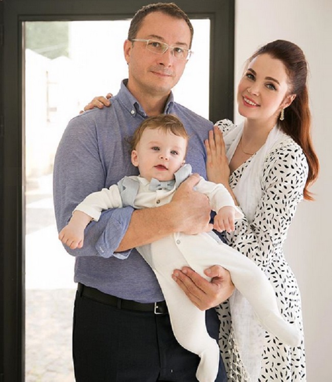 Екатерина Вуличенко с мужем и сыном Сашей