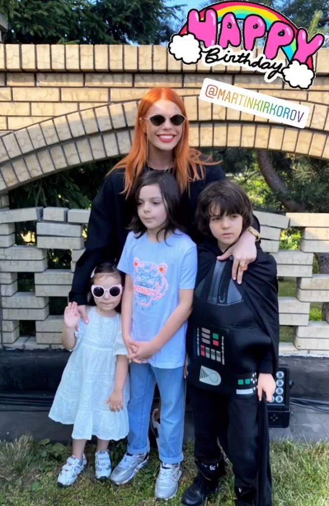 Анастасия стоцкая с мужем и детьми фото