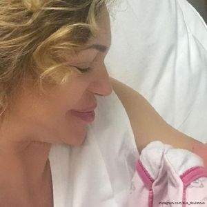 Подробнее: Алла Довлатова опубликовала  фото после родов и поделилась, как восстанавливается после операции