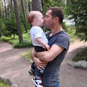 Подробнее: Александр Кержаков отказался отдавать ребенка бывшей жене 
