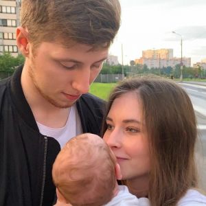 Подробнее: Юлия Липницкая первый раз показала лицо 4-месячной дочки
