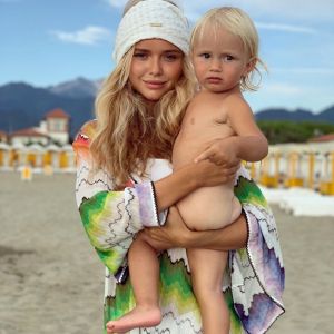 Подробнее: «Какие милахи»: Стефания Маликова поделилась пляжным снимками с 2-летним братом