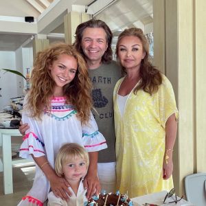 Подробнее: Стефания Маликова написала трогательное поздравление маме в день рождения