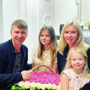 Подробнее: Тотьмянина и Ягудин поздравили старшую дочь с днем рождения  
