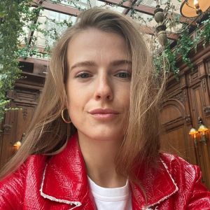 Подробнее: Софья Эрнст вышла на красную дорожку Московского кинофестиваля  после третьих родов